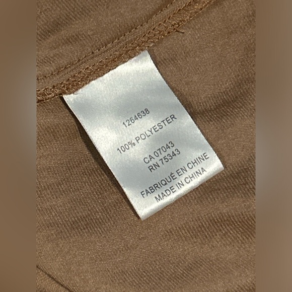 Cynthia Rowley Tan Blouse with Button Detail Size 1X - Picture 5 of 5